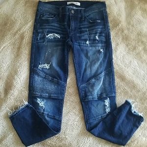 KanCan distressed Moto skinnies W3/25